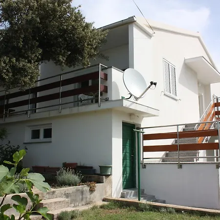 Pinta Apartment